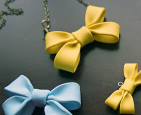 earrings,jewelry,necklace,bow,clay,polymer,decoden