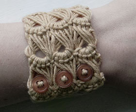 yarn,bracelet,jewelery,jewelry