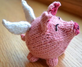 knitting,animal,pig,angel,pink